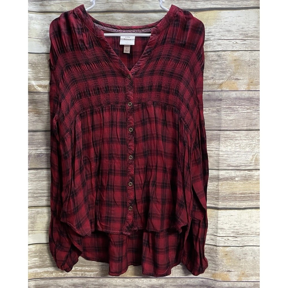 Knox Rose Button Front Long Sleeve Large Smocked Shirt Red Plaid High Low Hem